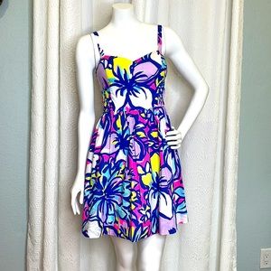 Lilly Pulitzer Christine Dress in Tropical Pin Catwalkin size 2